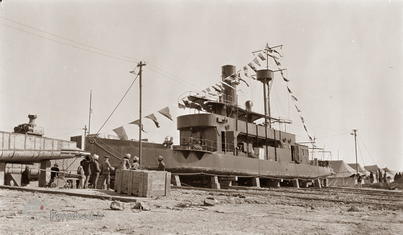 پهلو گرفتن کشتی انگلیسی ها در آبادان در سال 1915 